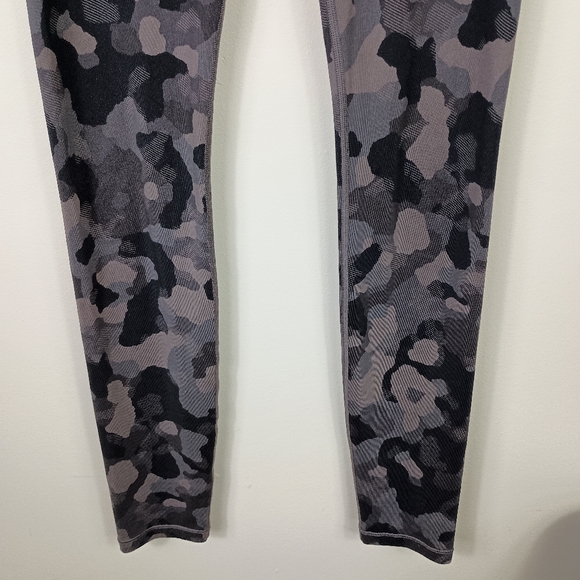 Athleta Girl Leopard Leggings Black Gray XL/14 Stretch Printed Chit Chat Tights - Picture 3 of 11